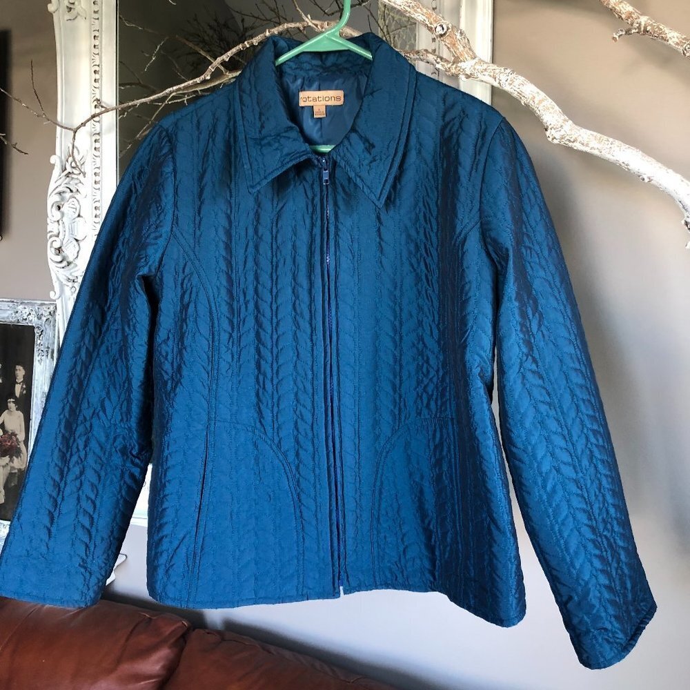 BEAUTIFUL WOMEN'S NOTATIONS BLUE ZIP UP SHORT JACKET SIZE LARGE